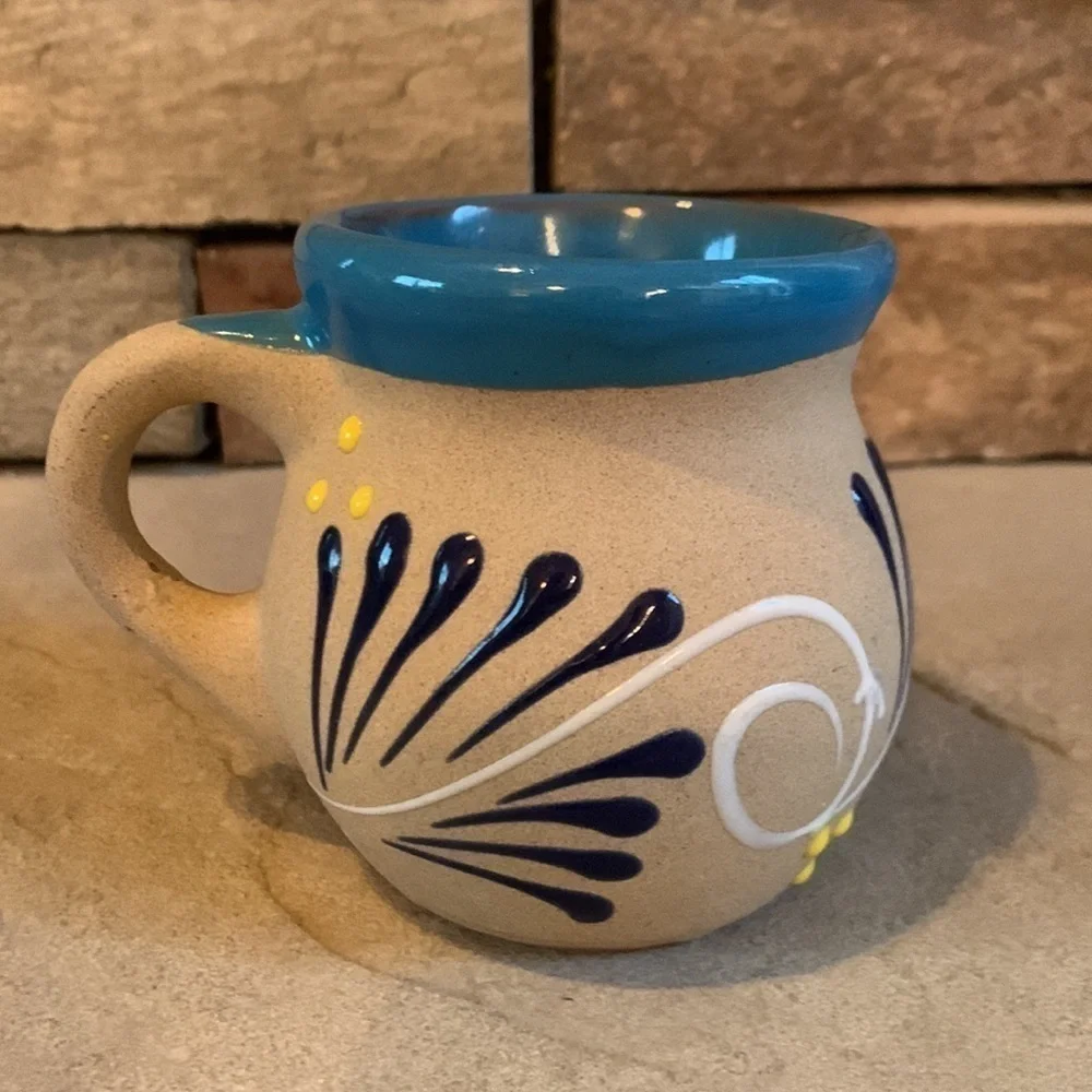 POTTERY coffee mug